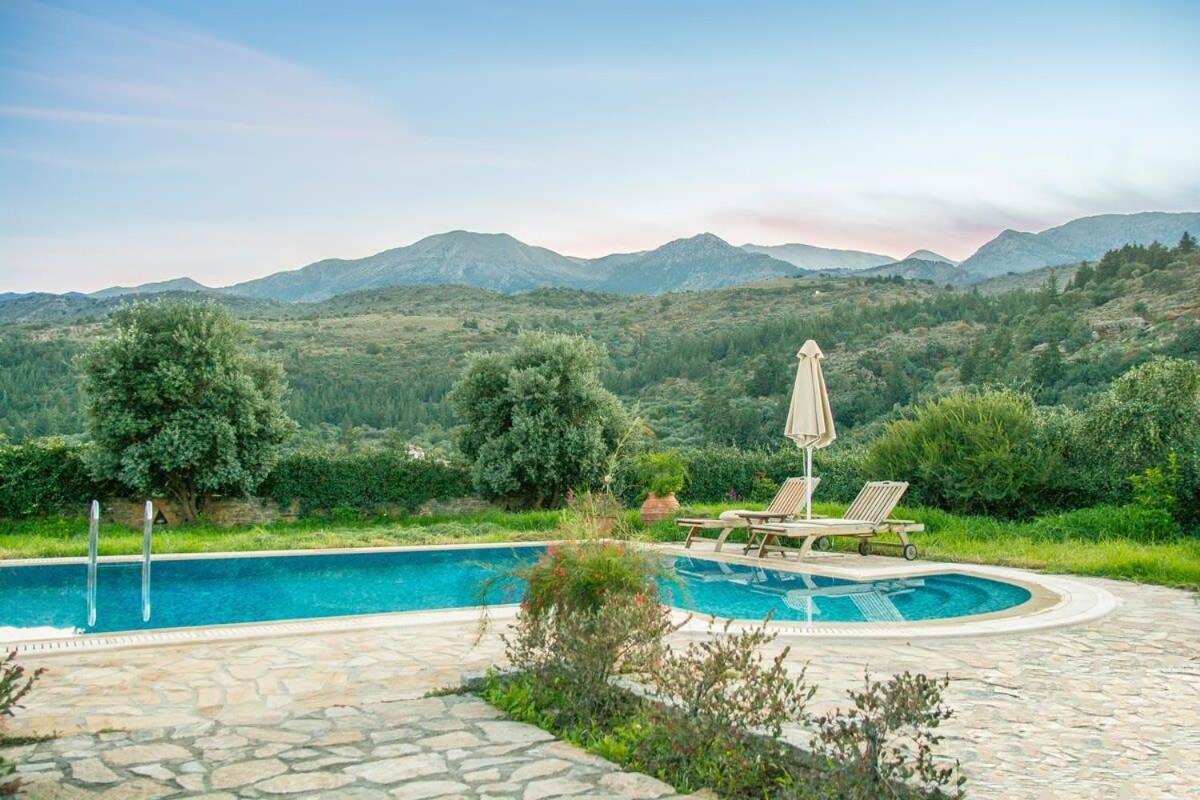 Chania Secluded Gem - Kallithea Private Pool Villa Pemonia 외부 사진